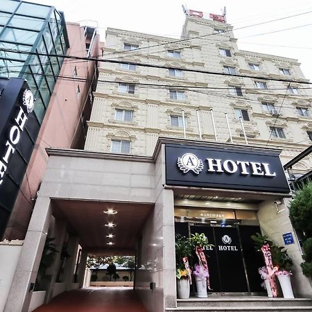 Geoje A-Plus Hotel Екстер'єр фото