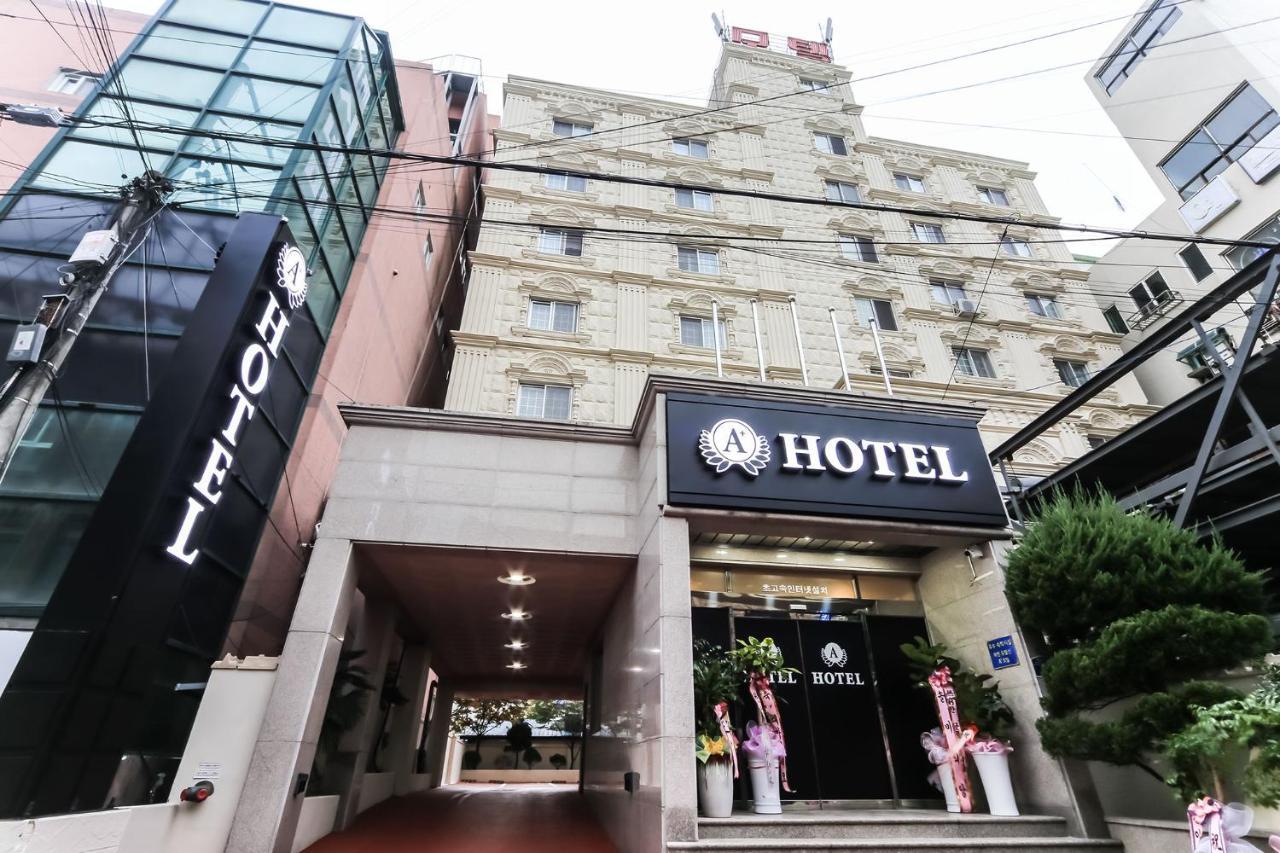 Geoje A-Plus Hotel Екстер'єр фото